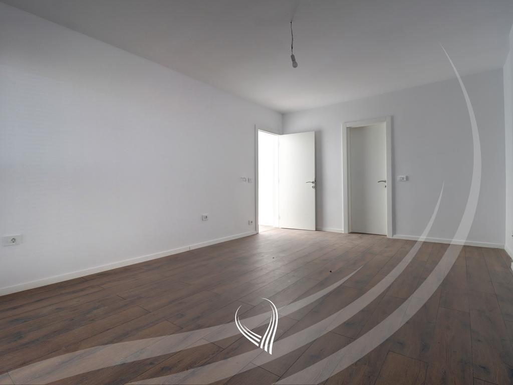 Penthouse me 4 dhoma gjumi në shitje në lagjen Prishtina e Re6
