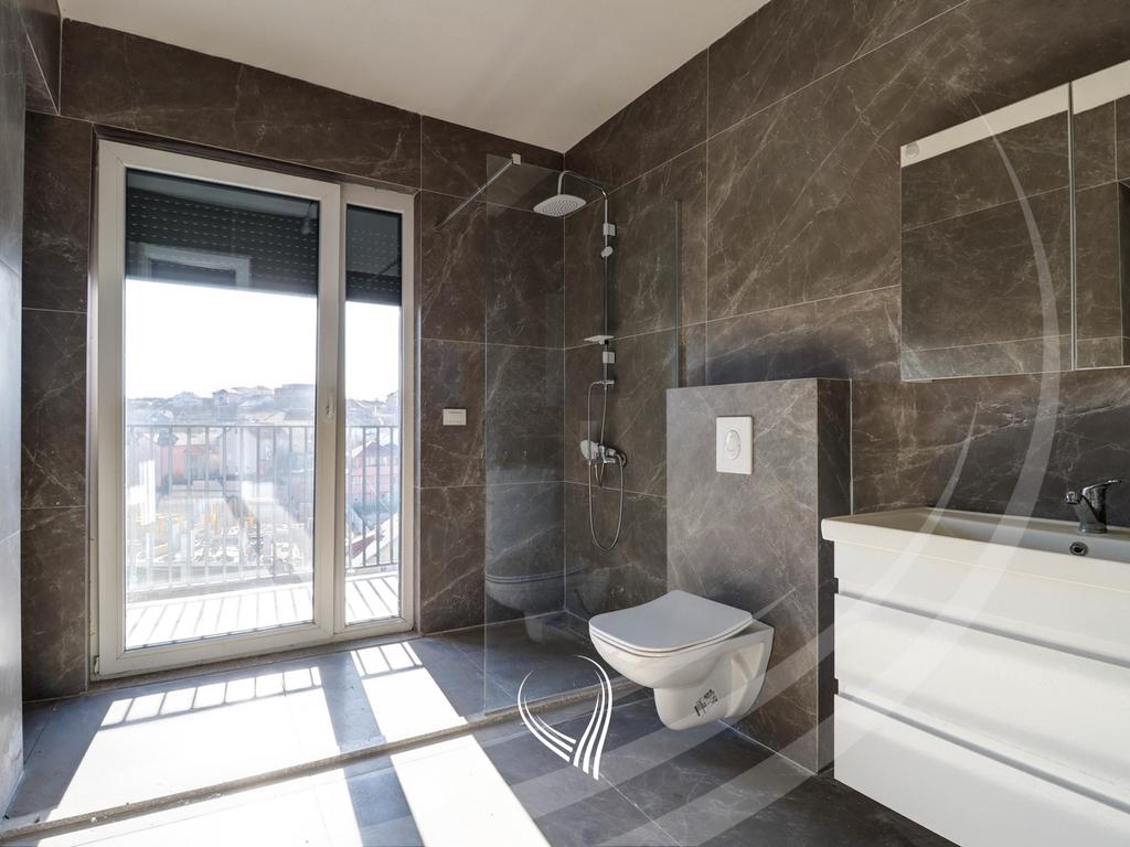 Penthouse with 3 bedrooms for sale in the Prishtina e Re neighborhood10