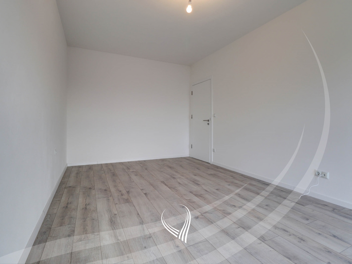 Banesë me 2 dhoma gjumi në shitje në lagjen Mati 14