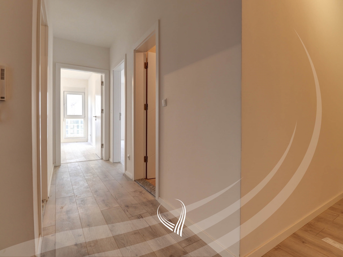 Banesë me 2 dhoma gjumi në shitje në lagjen Mati 17