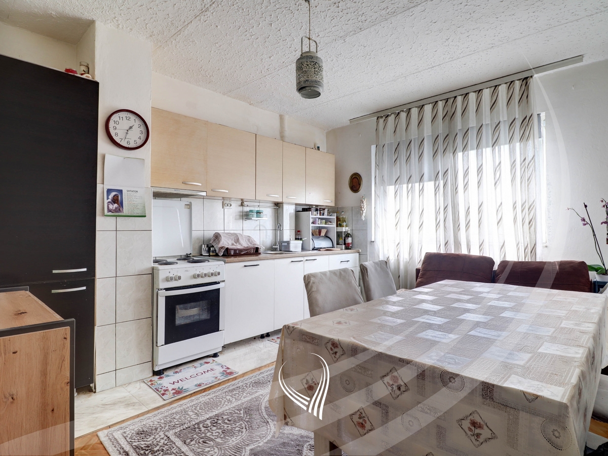 Apartment with 2 bedrooms for sale in the Ulpiana neighborhood1