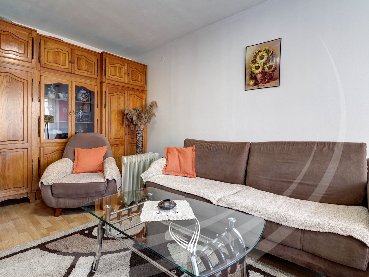 Banesë me 2 dhoma gjumi në shitje në lagjen Dardania2