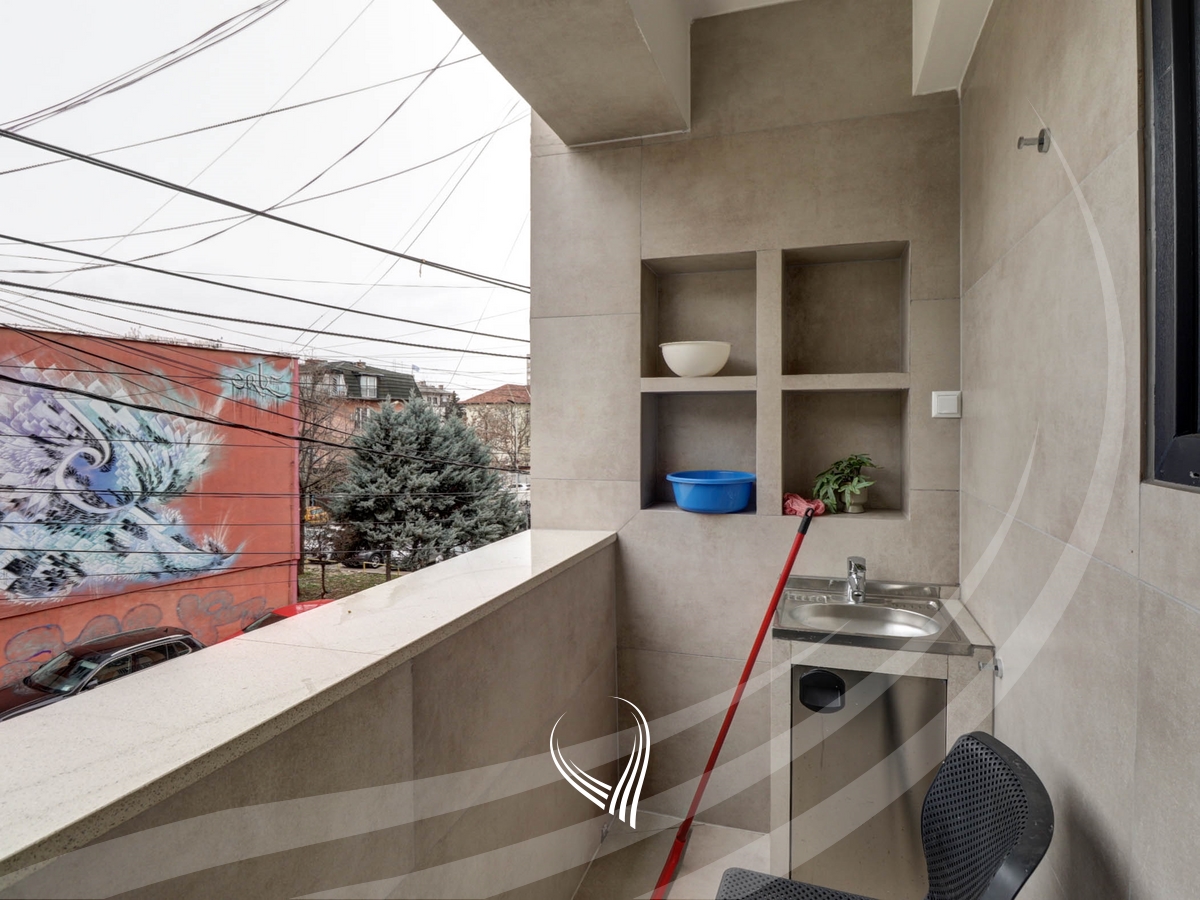 Banesë me 2 dhoma gjumi me qira në Qendër15