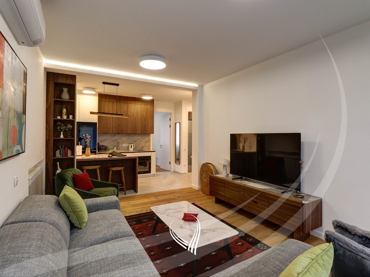 Banesë me 2 dhoma gjumi me qira në Qendër0