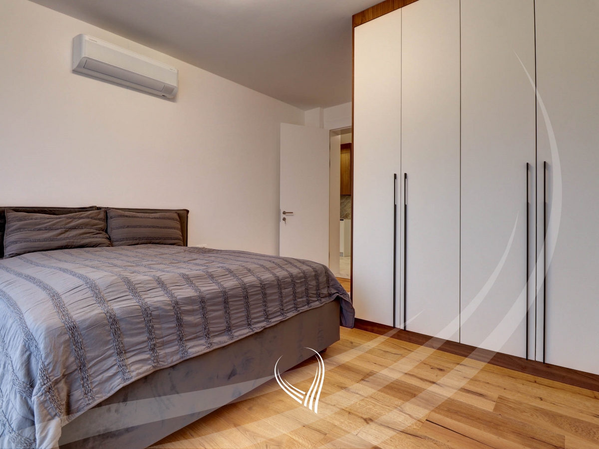 Banesë me 2 dhoma gjumi me qira në Qendër8