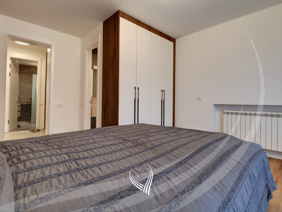 Banesë me 2 dhoma gjumi me qira në Qendër9