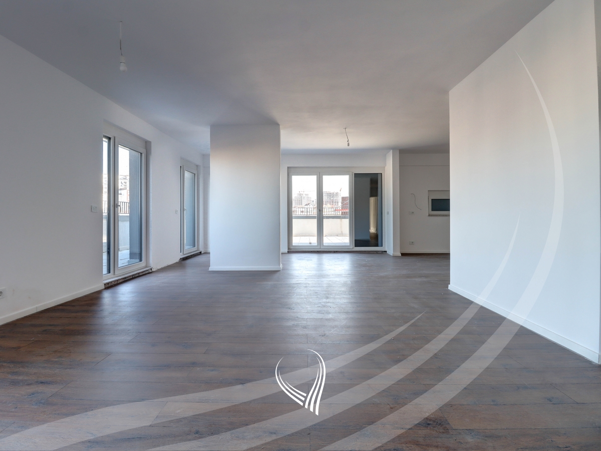 Penthouse me 4 dhoma gjumi në shitje në lagjen Prishtina e Re3