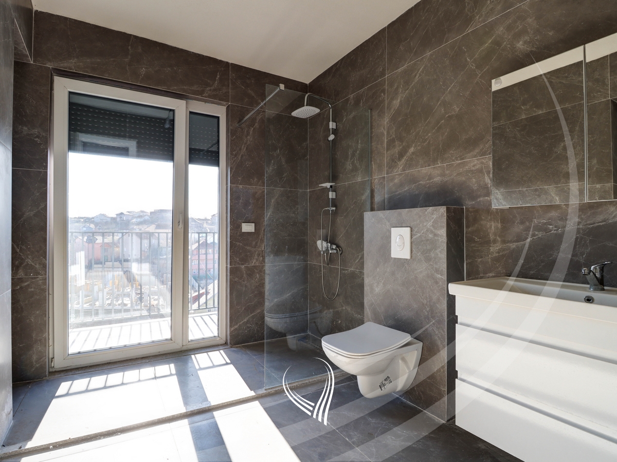 Penthouse with 3 bedrooms for sale in the Prishtina e Re neighborhood10