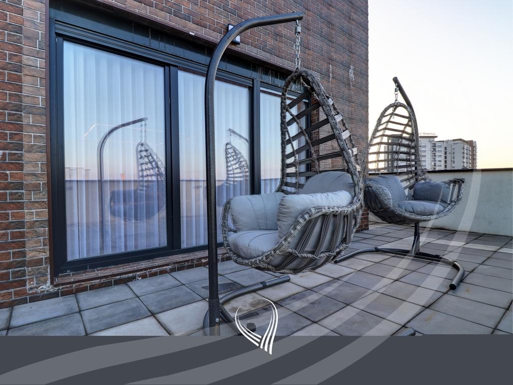 Duplex – Penthouse me 3 dhoma gjumi me qira në lagjen Kalabria - Emshir19