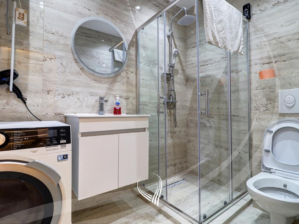 Duplex – Penthouse me 3 dhoma gjumi me qira në lagjen Kalabria - Emshir23