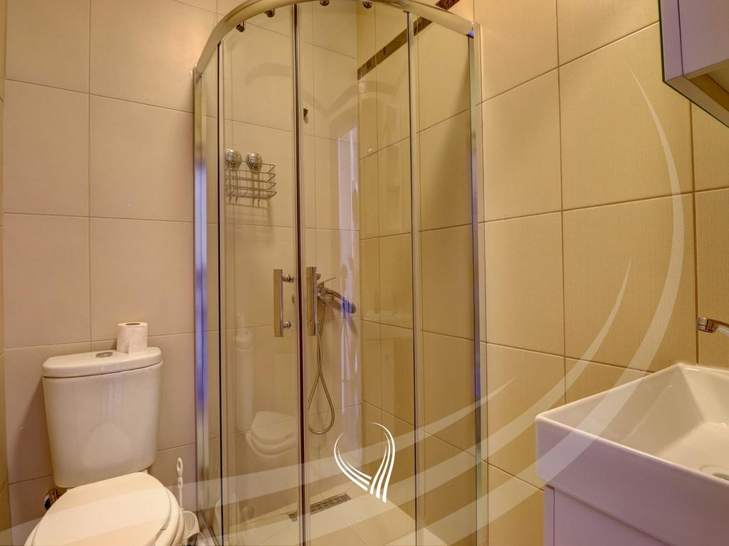 Penthouse 245m2 në shitje në lagjen Arbëria – Dragodan19