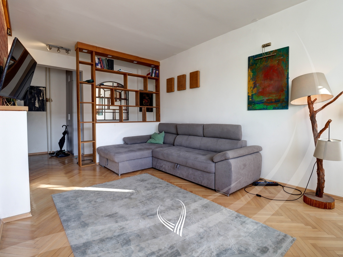 Banesë me 1 dhomë gjumi me qira në lagjen Qafa2