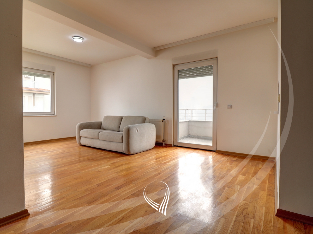 Duplex banesë me 3 dhoma gjumi në shitje në lagjen Kalabria – Prishtina Stars3