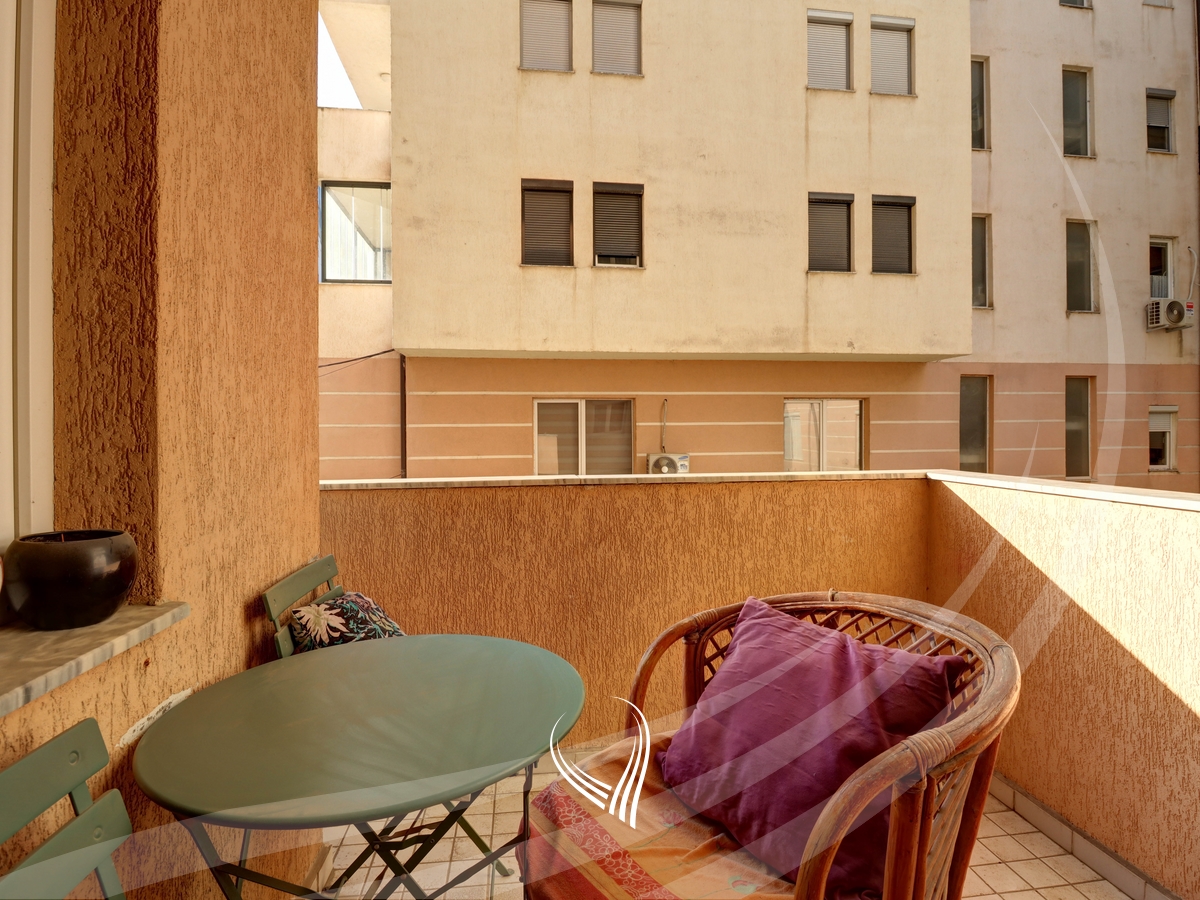 Banesë me 2 dhoma gjumi me qira në lagjen Mati 16