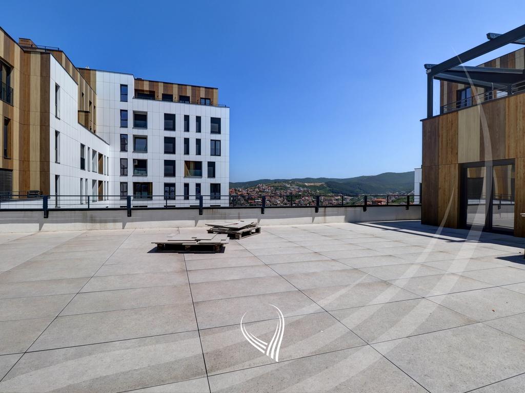 Penthouse me 3 dhoma gjumi në shitje në lagjen Velania - Puhiza 314