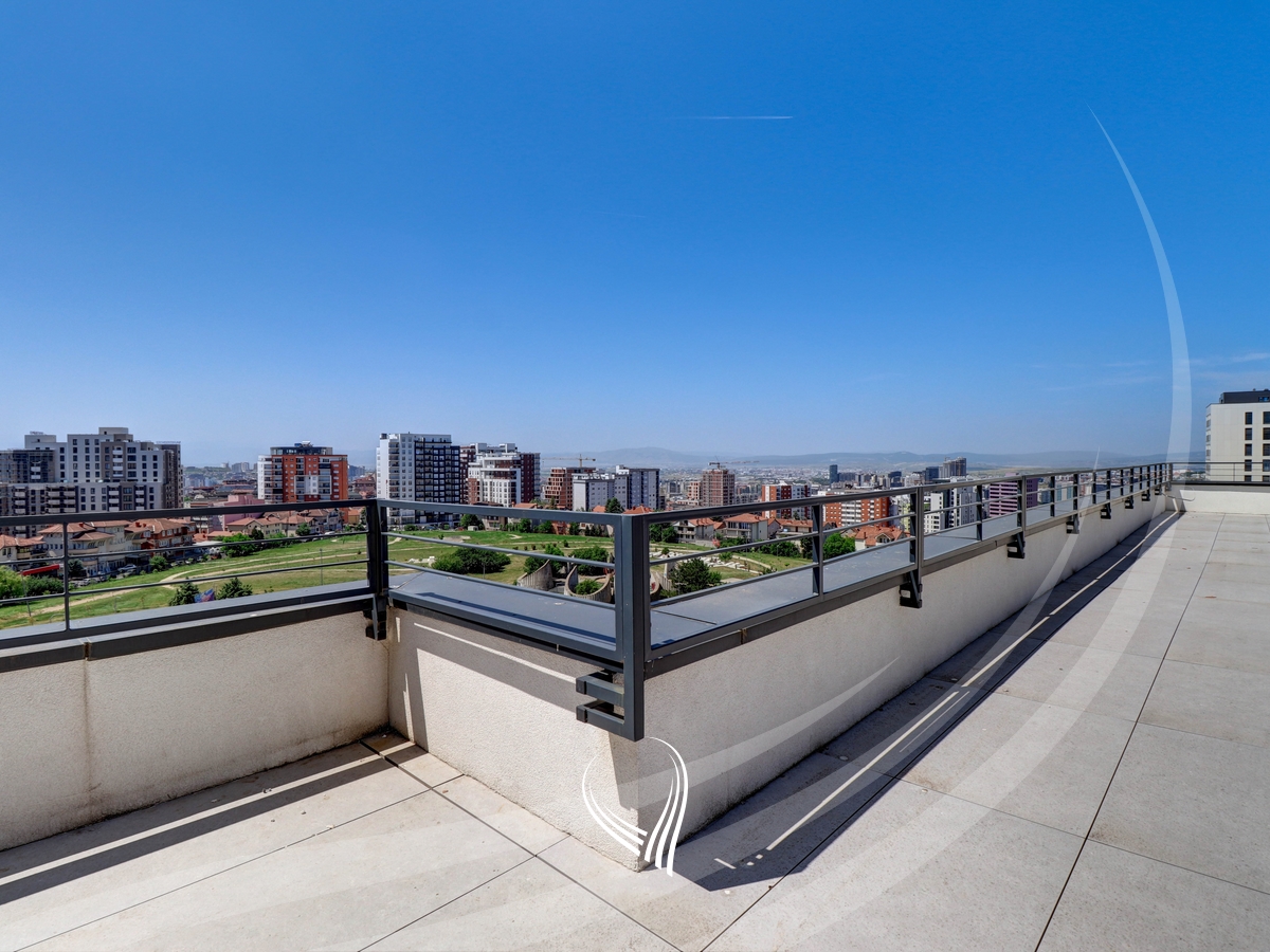 Penthouse me 3 dhoma gjumi në shitje në lagjen Velania - Puhiza 312