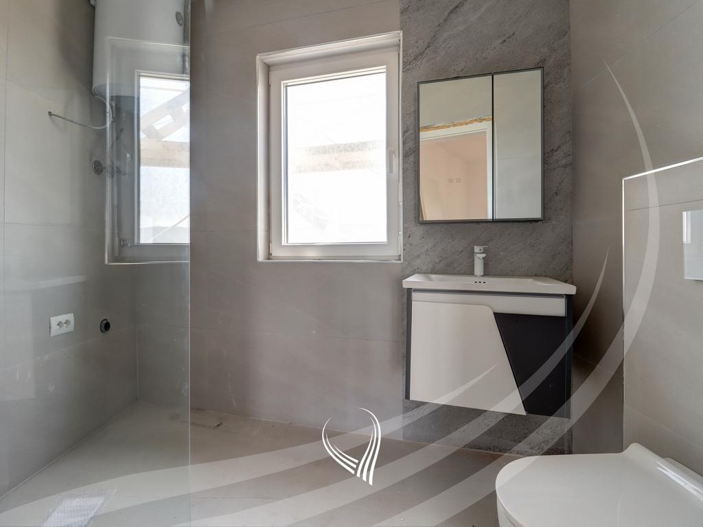 3-bedroom apartment for sale in the Prishtina e Re neighborhood11