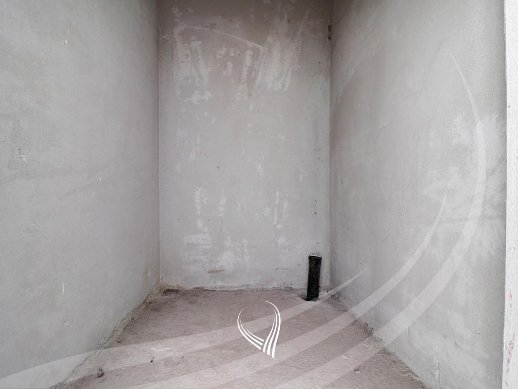 Lokal 203m2 me qira në lagjen Mati 15