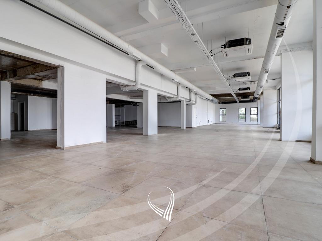 410m2 premises for rent in the Arbëria - Dragodan neighborhood12
