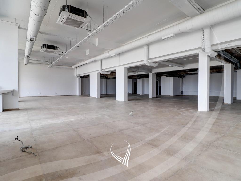 410m2 premises for rent in the Arbëria - Dragodan neighborhood11