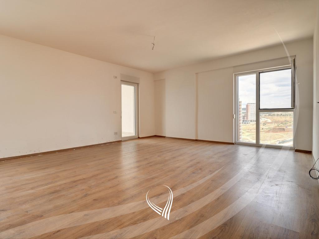 Banesë me 2 dhoma gjumi në shitje në lagjen Prishtina e Re1
