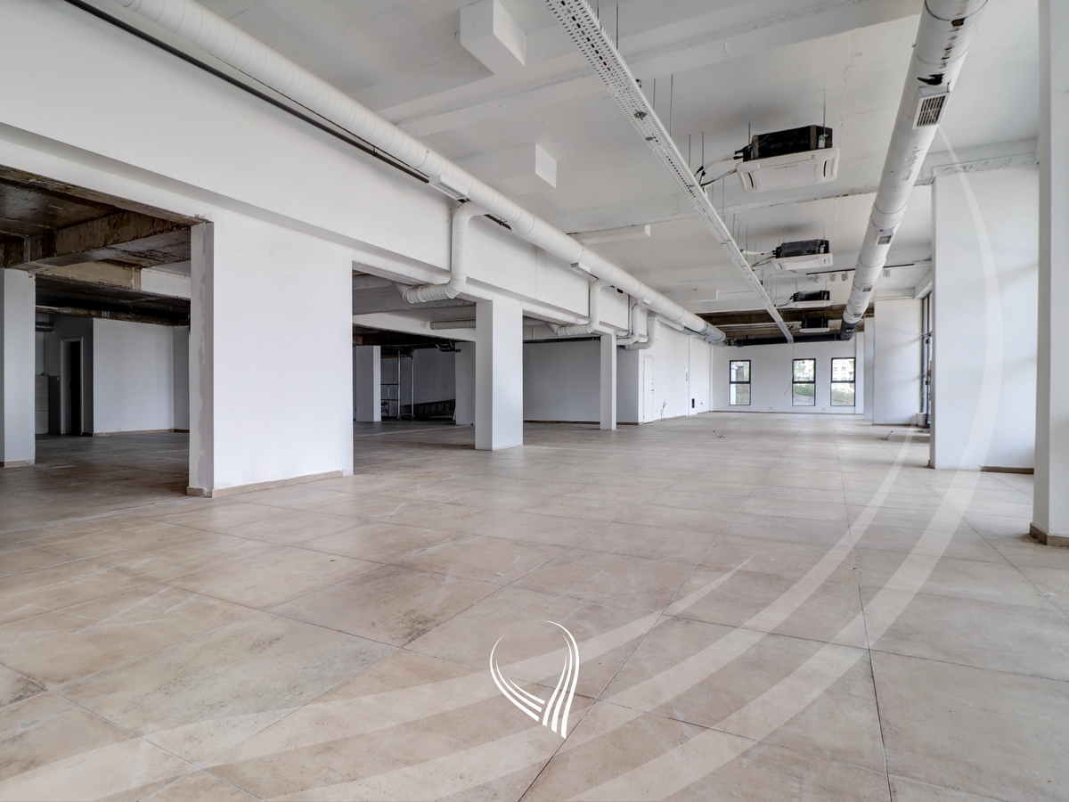 410m2 premises for rent in the Arbëria - Dragodan neighborhood12