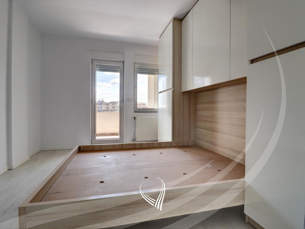 Banesë me 3 dhoma gjumi me qira në lagjen Lakrishtë – Tregtia3