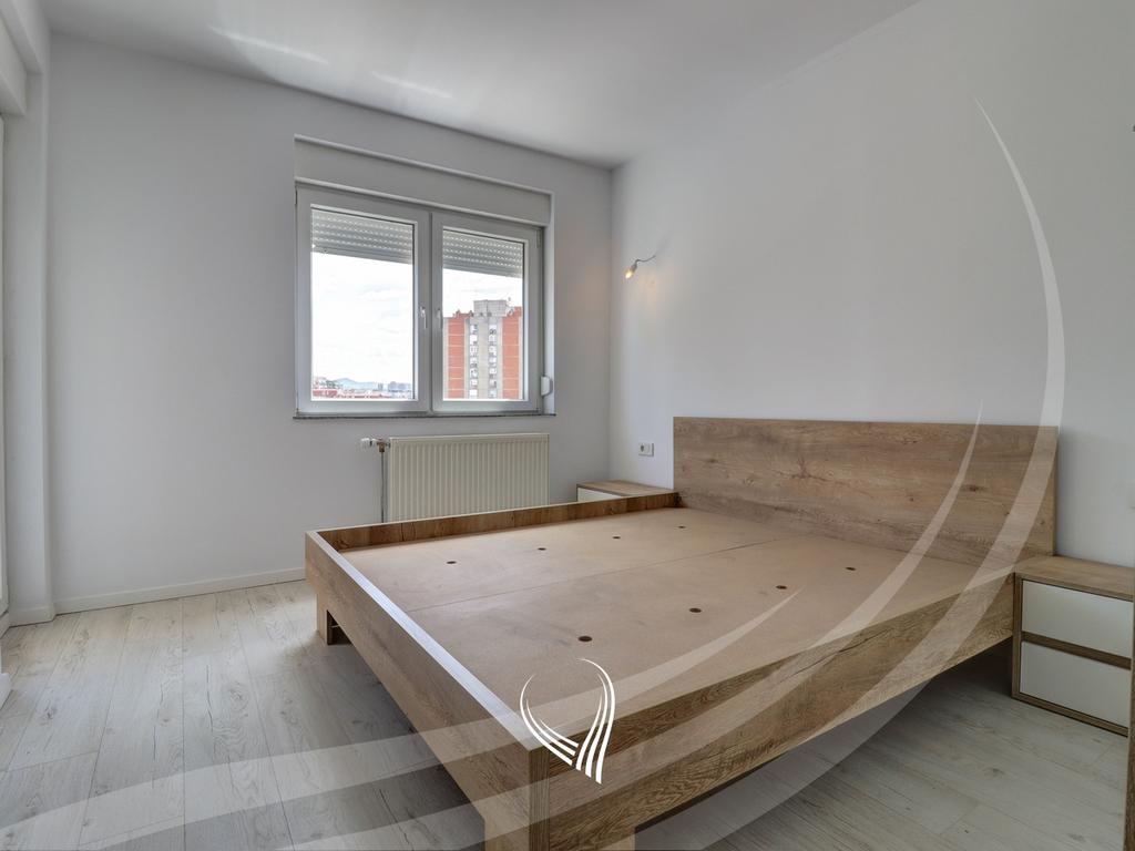 Banesë me 3 dhoma gjumi me qira në lagjen Lakrishtë – Tregtia4