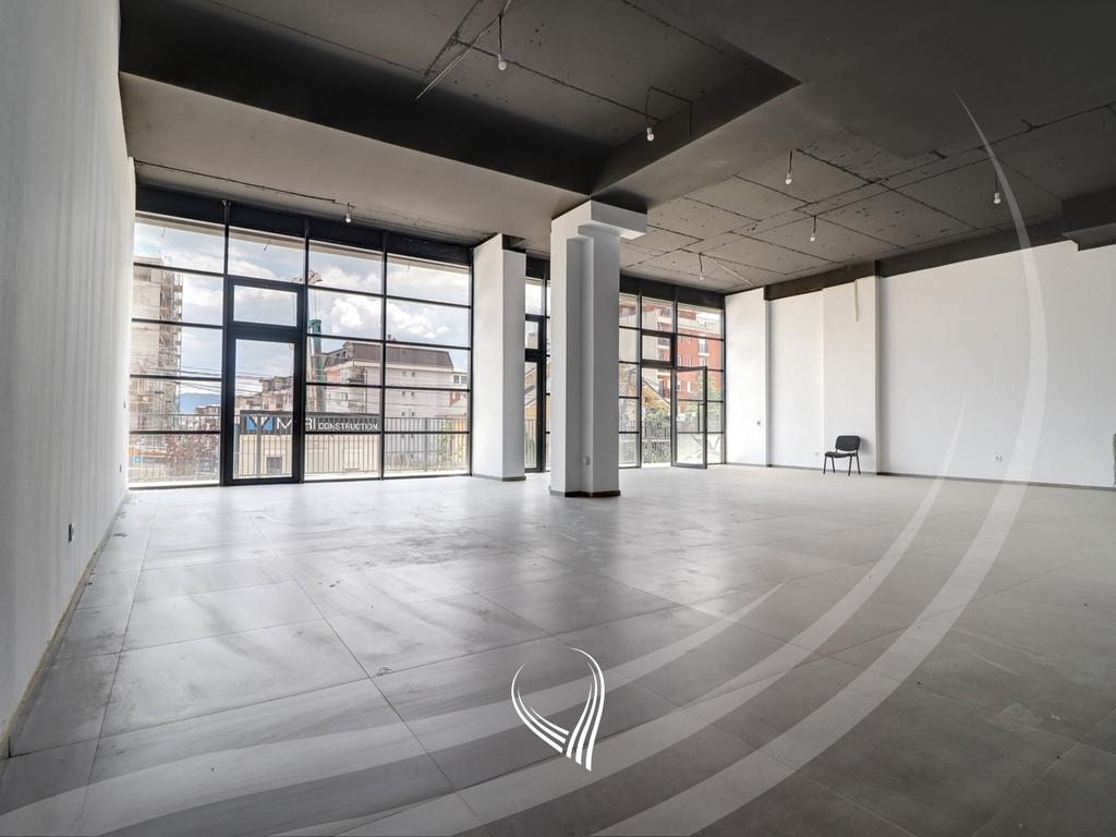 150m² premises for sale in the Mati 1 neighborhood