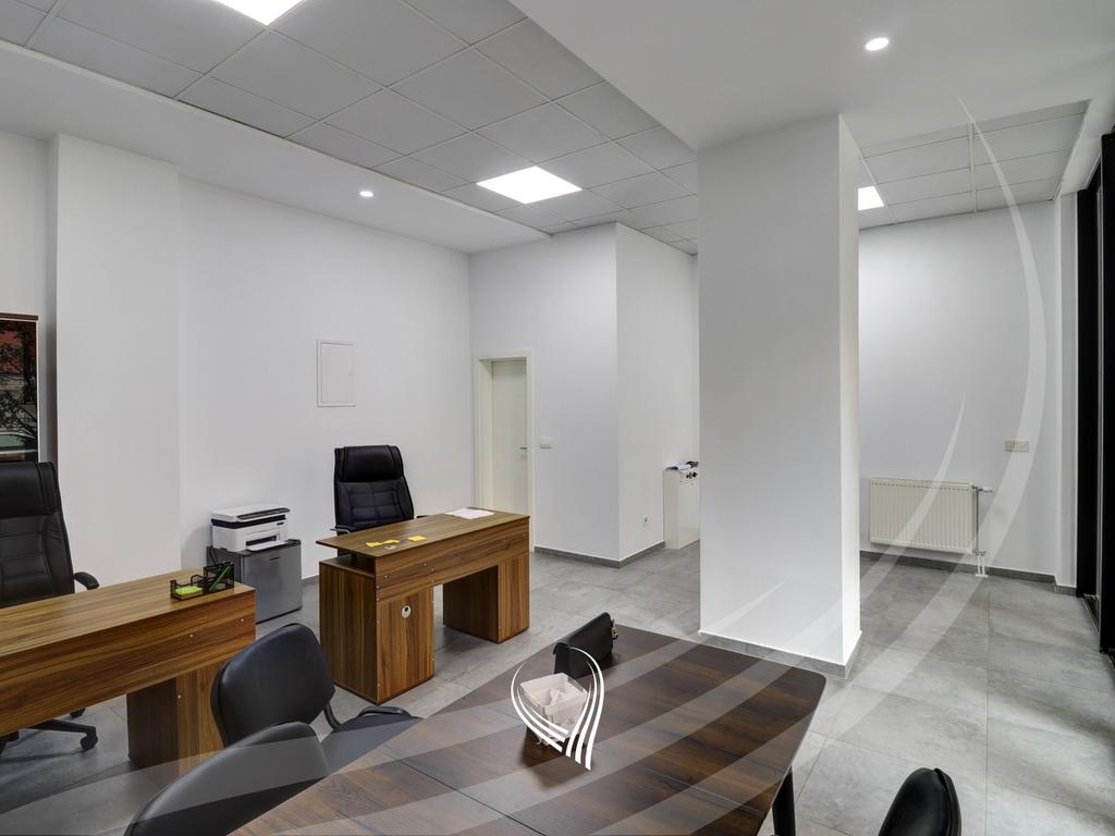 Lokal 40m2 me qira në lagjen Mati 12