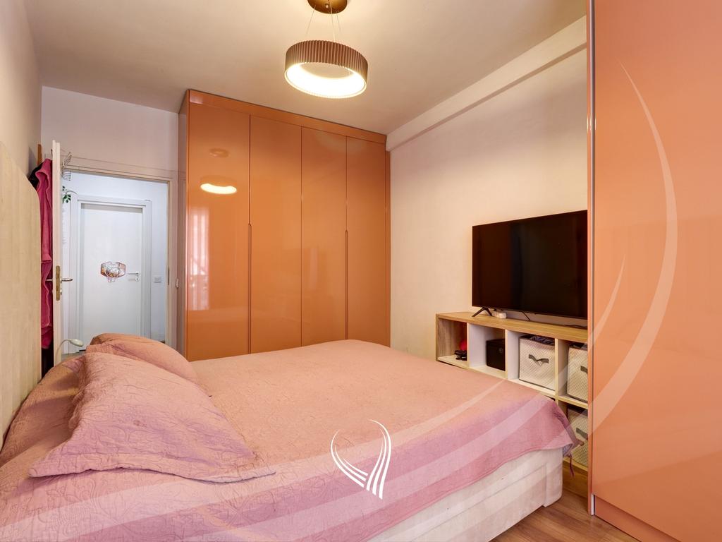 Banesë me 1 dhomë gjumi në shitje në lagjen Prishtina e Re6