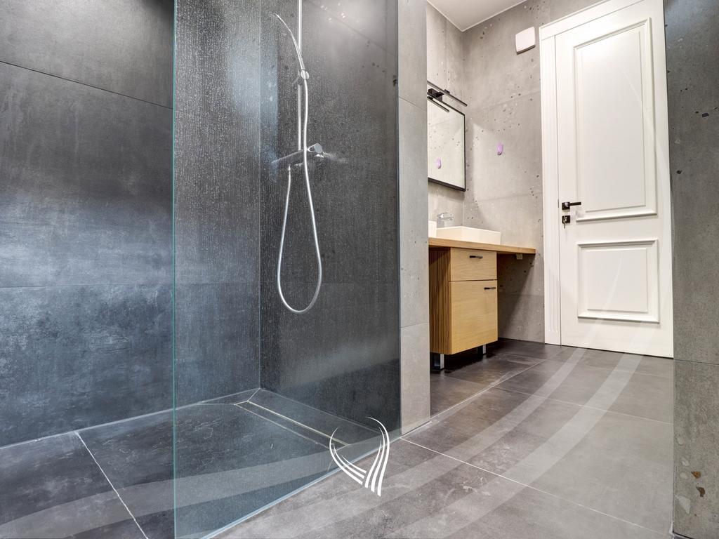 Duplex banesë me 3 dhoma gjumi me qira në lagjen Aktash – Ivy Residence19