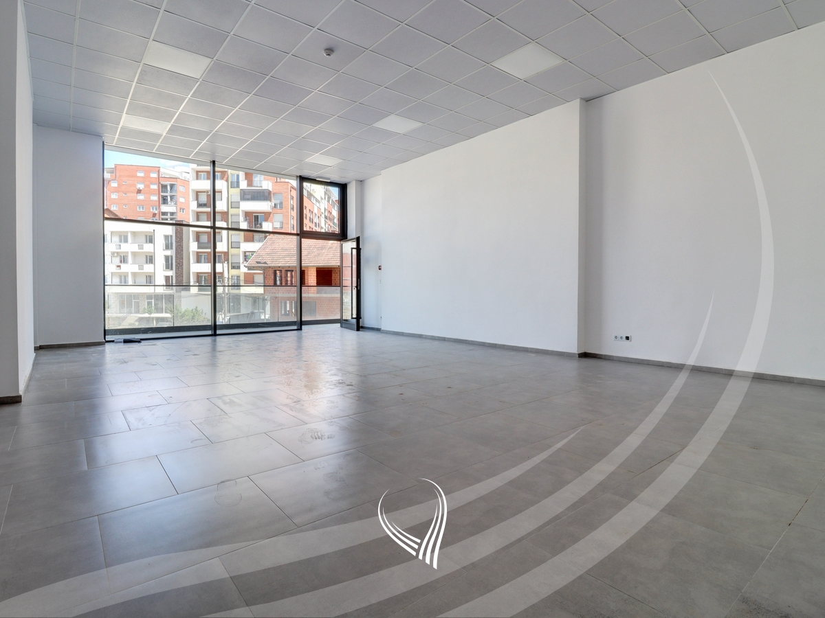 Lokal 70m2 me qira në lagjen Prishtina e Re