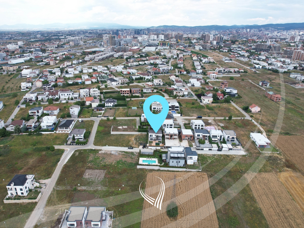 Shtëpi me 5 dhoma gjumi në shitje në Çagllavicë29
