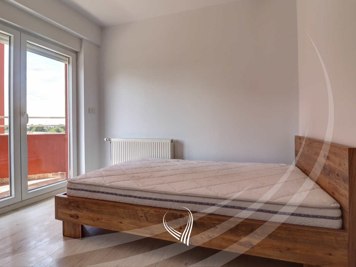 Banesë me 3 dhoma gjumi me qira në lagjen Lakrishtë – Tregtia5