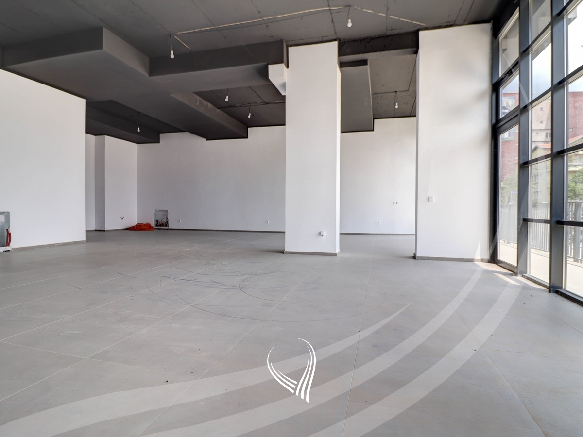 150m² premises for sale in the Mati 1 neighborhood2