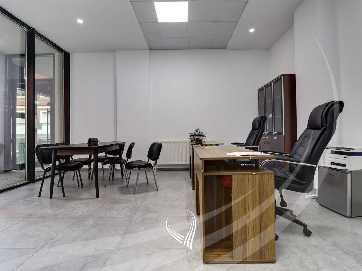 Lokal 40m2 me qira në lagjen Mati 11