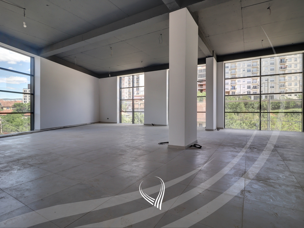 Lokal 145m2 në shitje në lagjen Prishtina e Re1