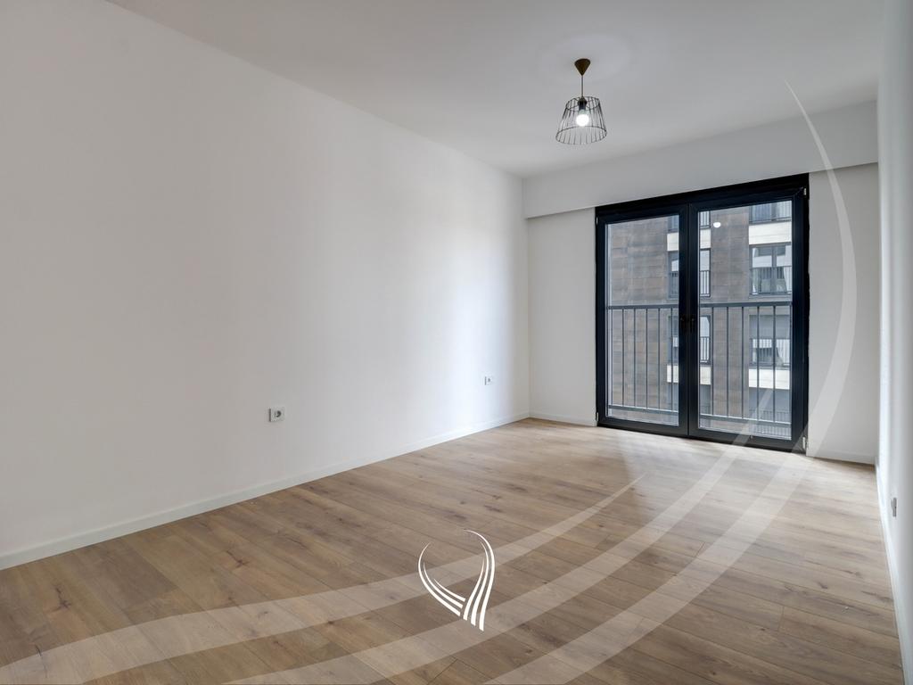 Zyre me 4 dhoma pune me qira në lagjen Lakrishte – Prime Residence 37