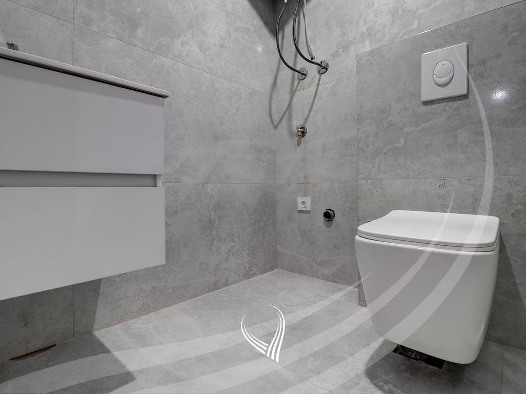 Zyre me 3 dhoma pune me qira në lagjen Lakrishtë - Prime Residence 313