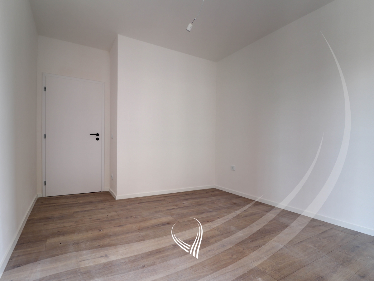 Zyre me 3 dhoma pune me qira në lagjen Lakrishtë - Prime Residence 35