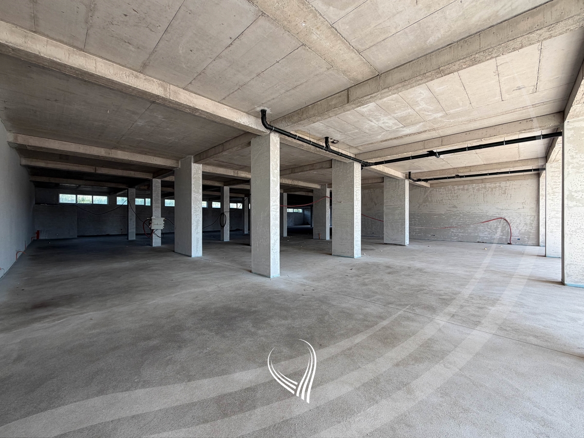 Lokal 1,188.40m2 në shitje në lagjen Prishtina e Re2