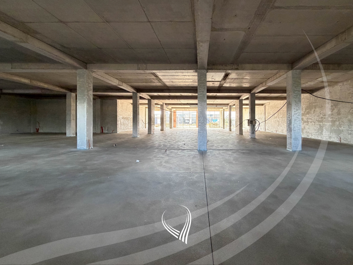 Lokal 1,188.40m2 në shitje në lagjen Prishtina e Re5