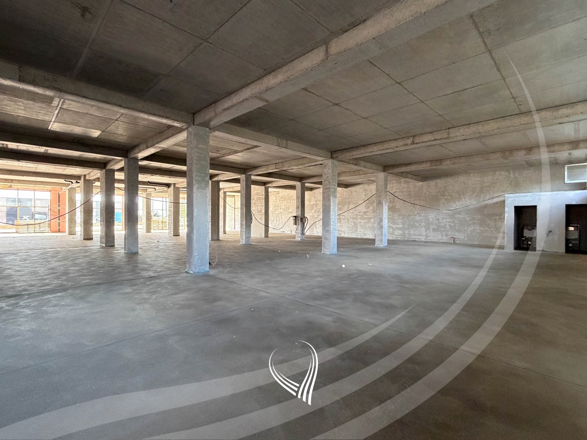 Lokal 1,188.40m2 në shitje në lagjen Prishtina e Re6