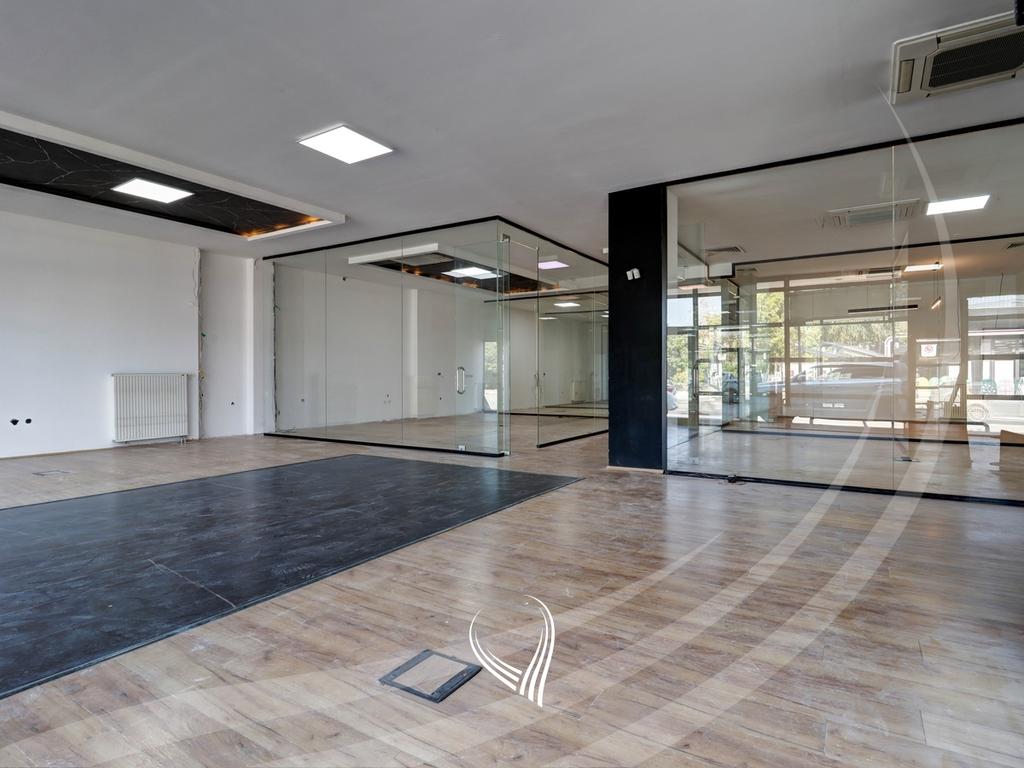 Lokal 600m2 me qira në lagjen Pejton3