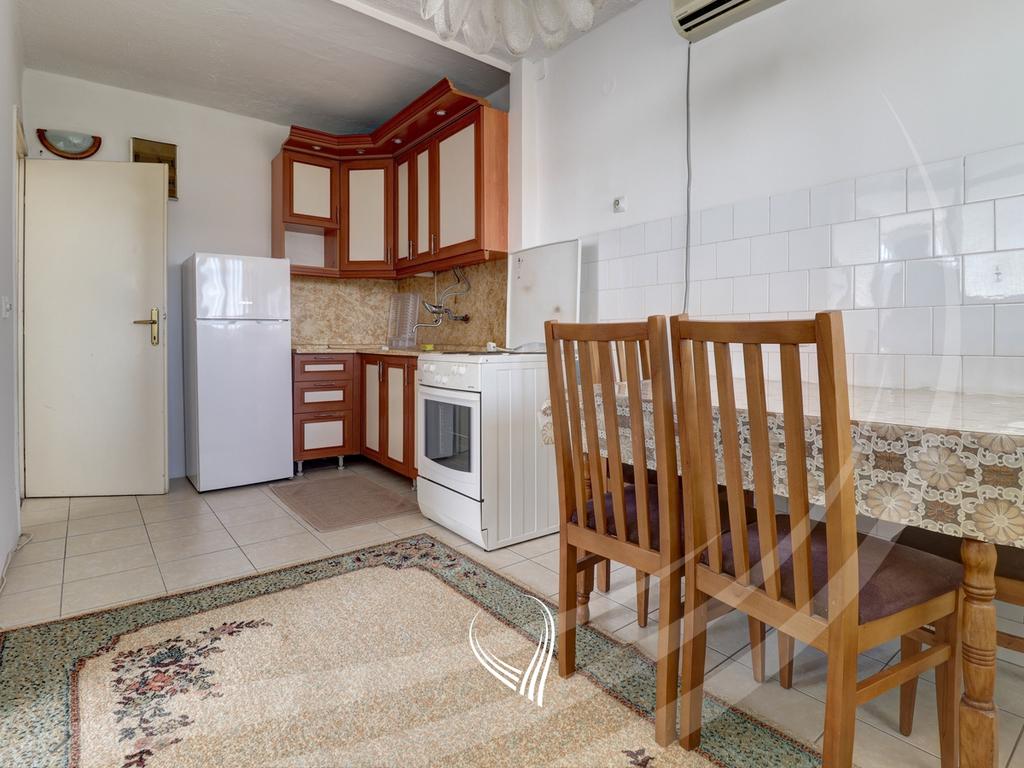 1-bedroom apartment for rent in the Ulpiana neighborhood2