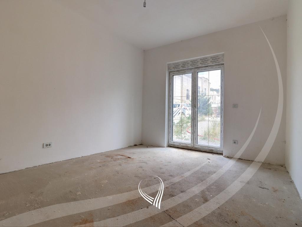 Shtëpi 374.76m2 në shitje në lagjen Royal Green Residence – Zllatar9