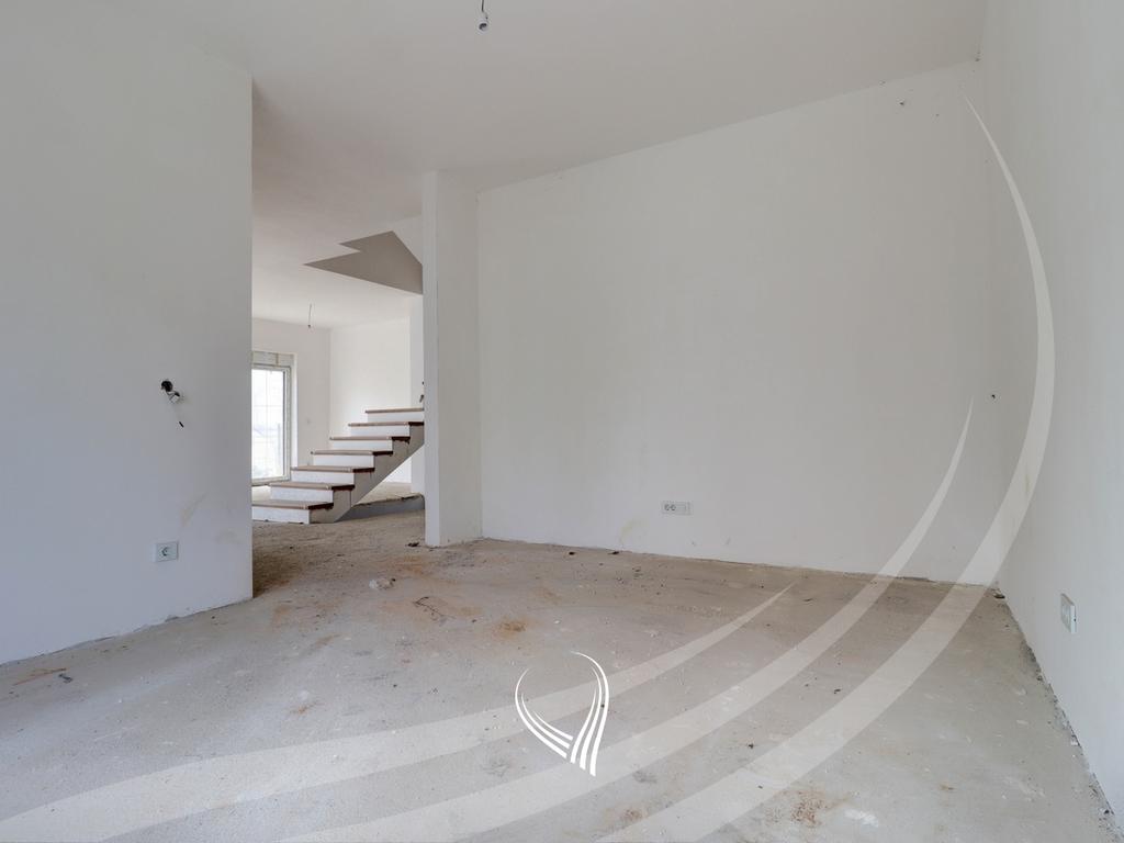 Shtëpi 374.76m2 në shitje në lagjen Royal Green Residence – Zllatar10