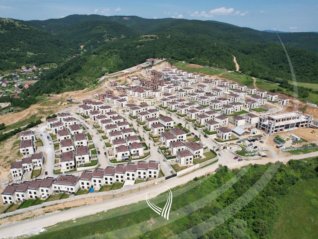 Shtëpi 374.76m2 në shitje në lagjen Royal Green Residence – Zllatar36