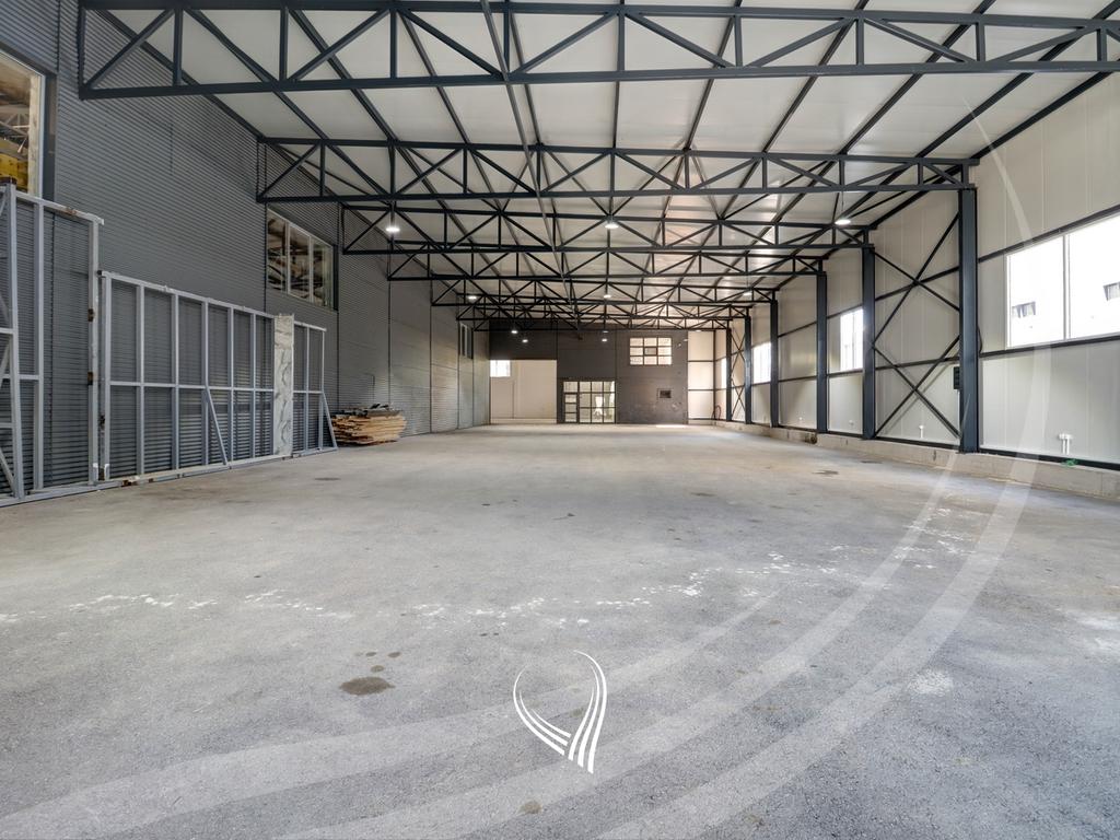 Depo 1,200m2 me qira në Llapllasellë1